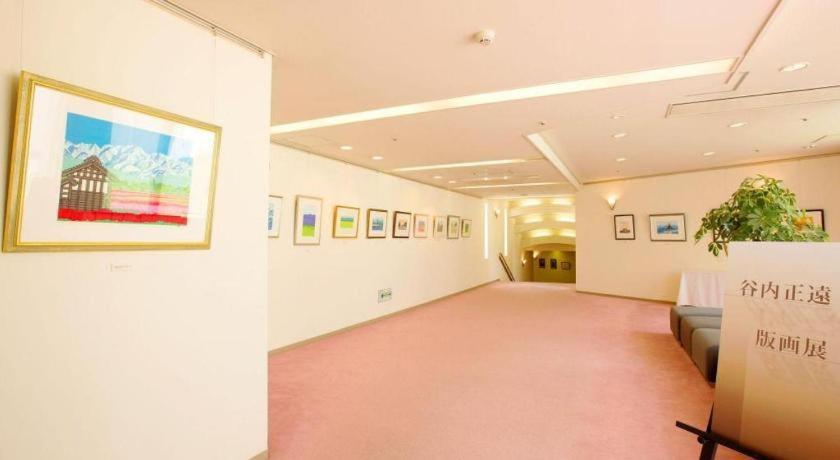 טויאמה Tateyama Kokusai Hotel מראה חיצוני תמונה