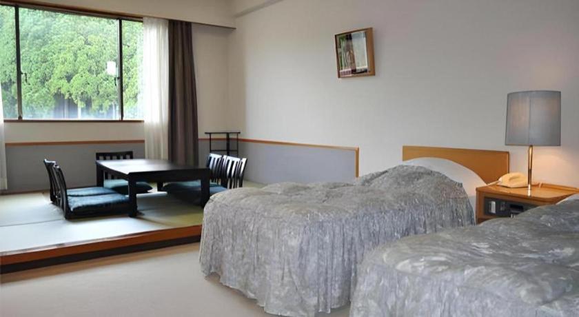 טויאמה Tateyama Kokusai Hotel מראה חיצוני תמונה