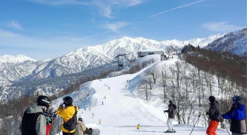 טויאמה Tateyama Kokusai Hotel מראה חיצוני תמונה